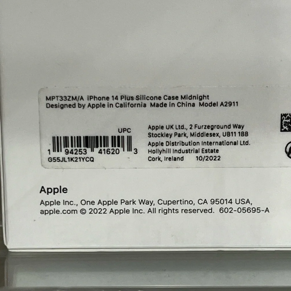 Apple iPhone 14 plus Case in color Midnight, new!